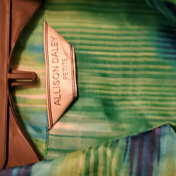 3/$30 Alison Daley Petite Sheer Button Top - Picture 3 of 6